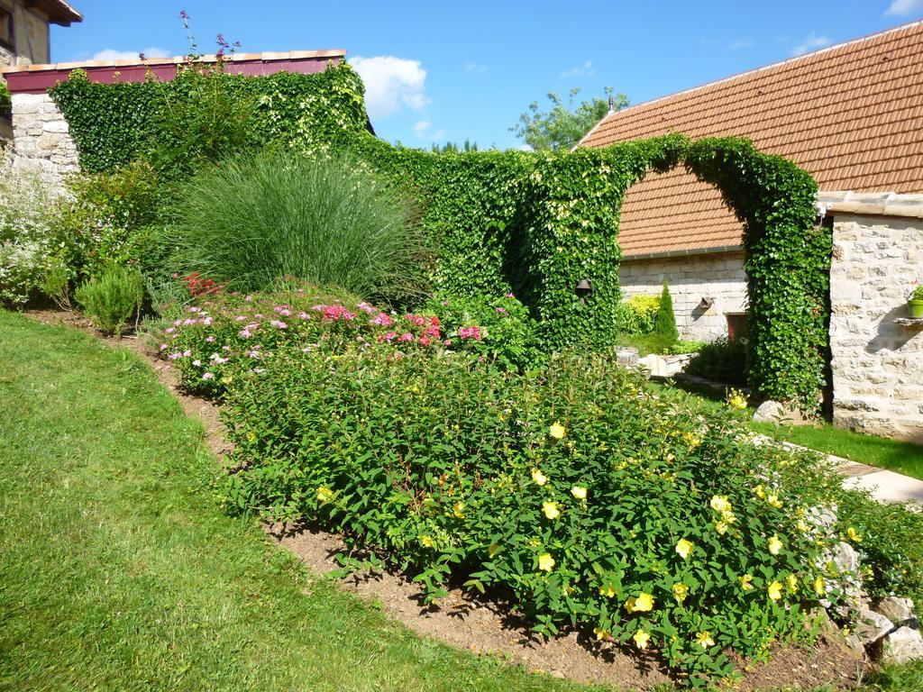 Au Mas De Gamet Bed and Breakfast Théminettes Buitenkant foto