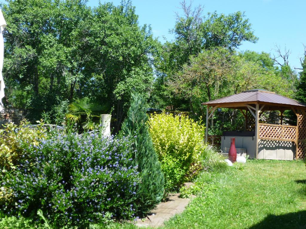 Au Mas De Gamet Bed and Breakfast Théminettes Buitenkant foto